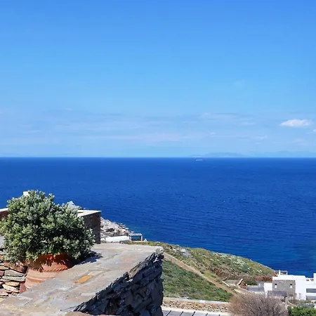 Stylish Stone With A Swimming Pool, Sea View And Large Terrace, Ideal For A Family Or A Group Of Friends Semesterbostad