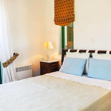 Stylish Stone With A Swimming Pool, Sea View And Large Terrace, Ideal For A Family Or A Group Of Friends